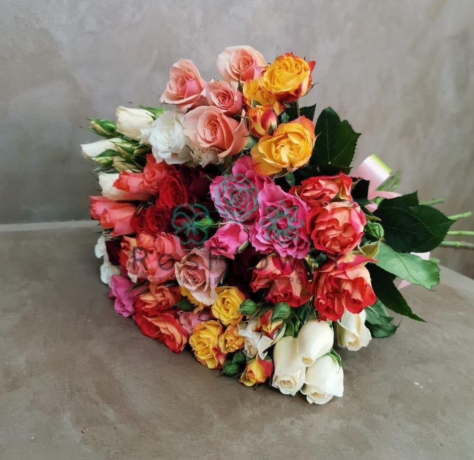 Букет цветов из: Розы в Мирном Кировской области