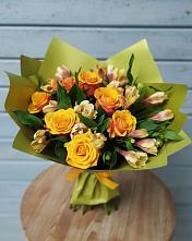 Букет цветов из:  Альстромерии и Розы в Мирном Кировской области