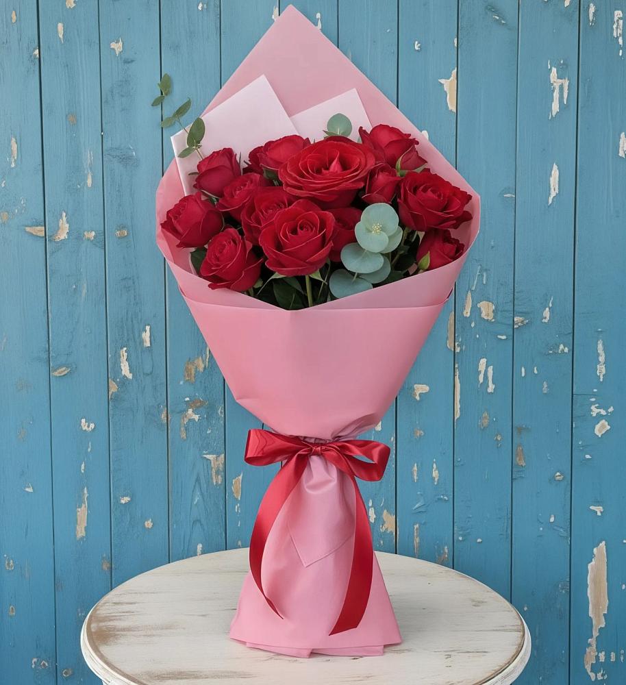 Букет цветов из: Розы в Мирном Кировской области