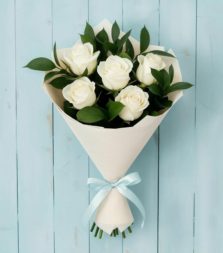 Букет цветов из: Розы в Мирном Кировской области