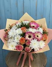 Букет цветов из:  Розы, Герберы и Хризантемы в Мирном Кировской области