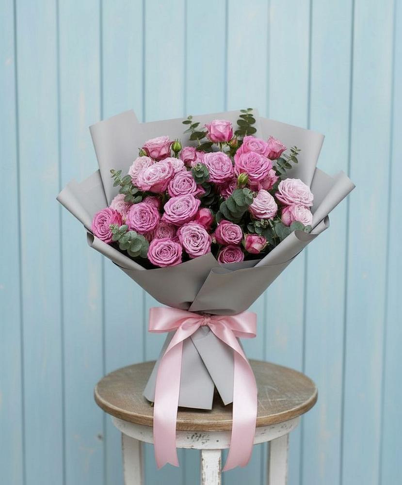 Букет цветов из: Розы в Мирном Кировской области