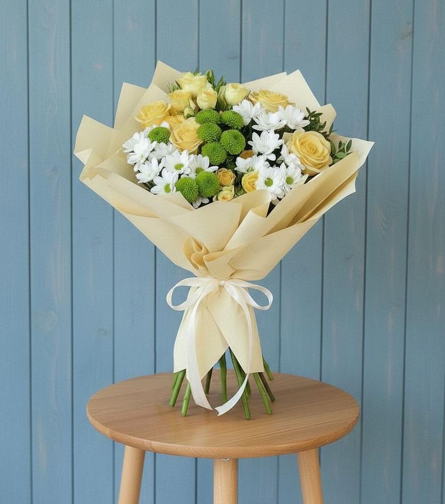 Букет цветов из: Хризантемы и Розы в Мирном Кировской области