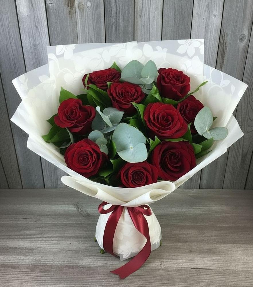 Букет цветов из: Розы в Мирном Кировской области