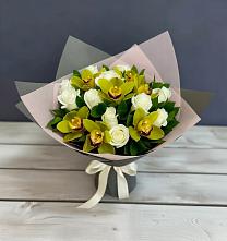 Букет цветов из:  Орхидеи и Розы в Мирном Кировской области