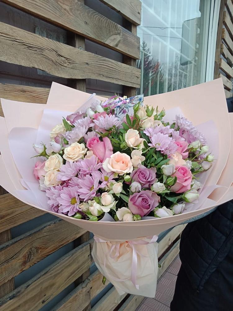 Букет цветов из: Розы и Хризантемы в Мирном Кировской области