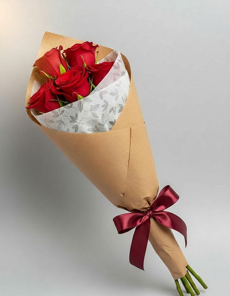 Букет цветов из: Розы в Мирном Кировской области