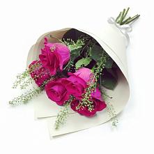 Букет цветов из:  Розы в Мирном Кировской области