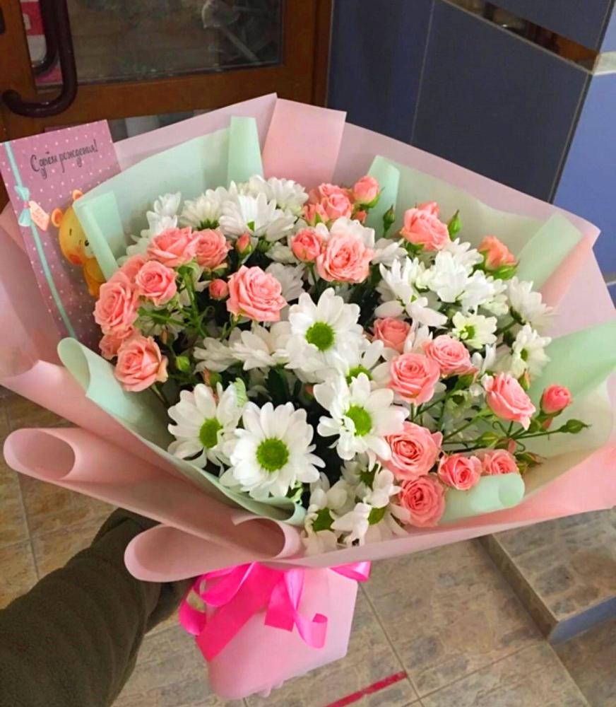 Букет цветов из: Розы и Хризантемы в Мирном Кировской области