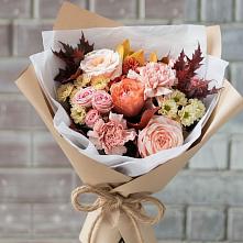 Букет цветов из:  Гвоздики, Хризантемы и Розы в Мирном Кировской области