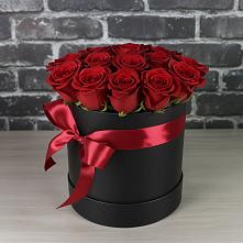 Цветочная композиция из Розы в шляпной коробке #REPLACE_PRED# Мирном Кировской области