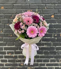 Букет цветов из:  Герберы и Хризантемы в Мирном Кировской области