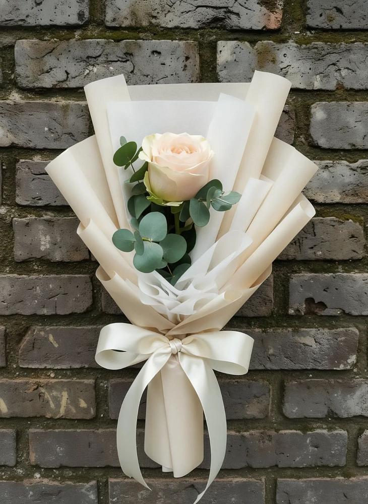 Букет цветов из: Розы в Мирном Кировской области