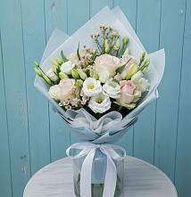 Букет цветов из:  Розы и Лизиантусы #REPLACE_PRED# Мирном Кировской области