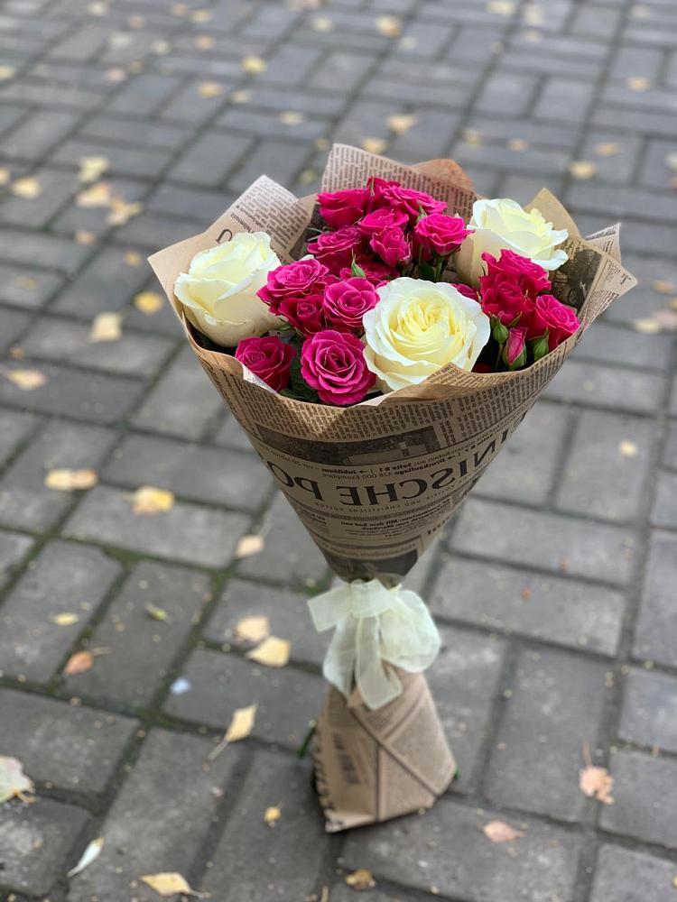 Букет цветов из: Розы в Мирном Кировской области