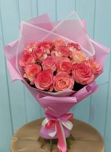 Букет 15 Розовых роз Равель в Мирном Кировской области